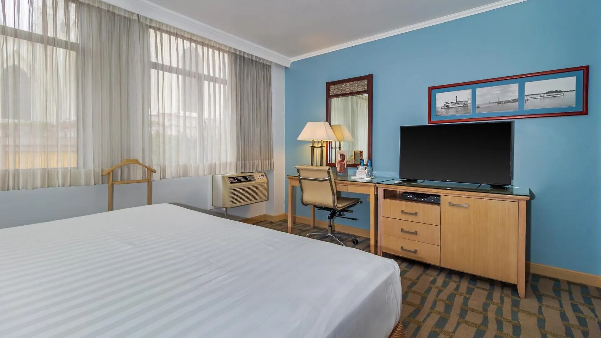 Grand Hotel Guayaquil, Ascend Hotel Collection